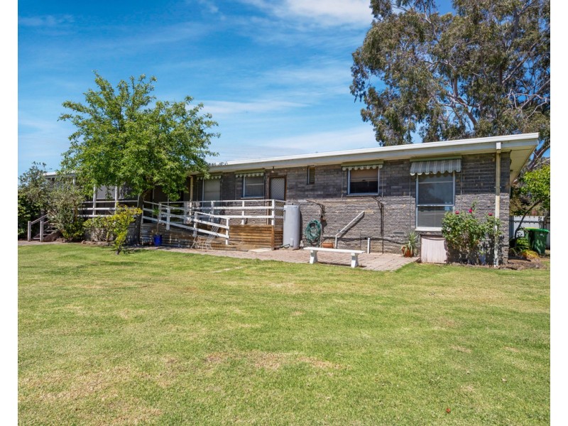 6 Bonegilla Road, Bonegilla VIC 3691