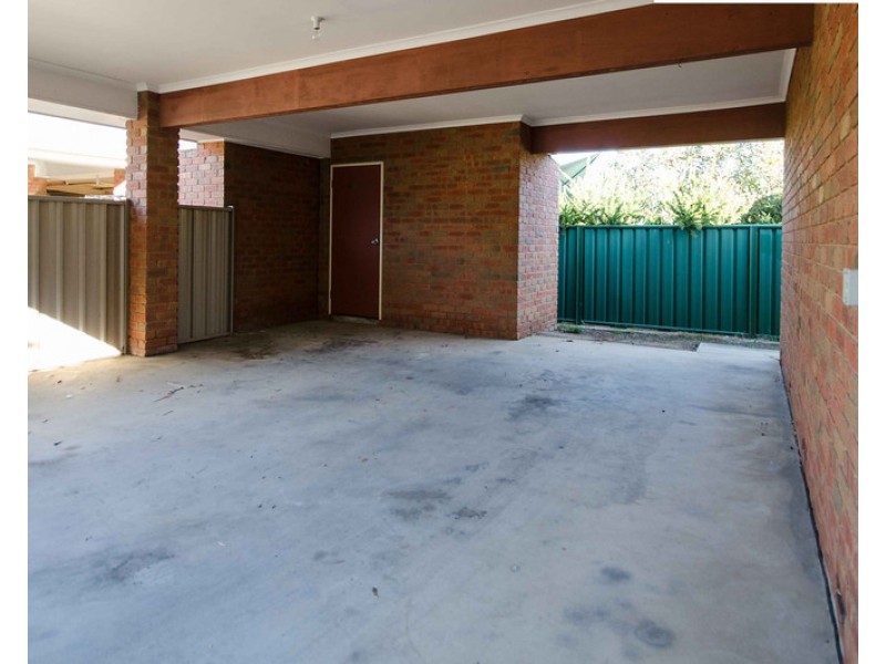 2/376 RAU STREET, East Albury NSW 2640