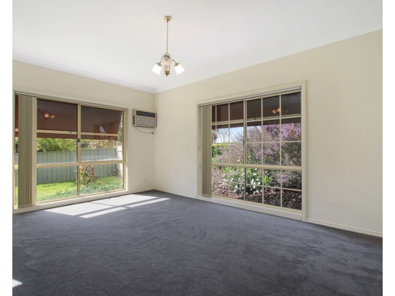 42 Falcon Circuit, Wodonga VIC 3690