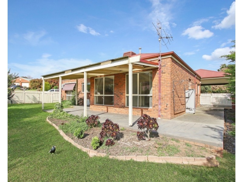 42 Falcon Circuit, Wodonga VIC 3690