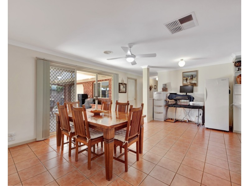 4 Fade Court, Wodonga VIC 3690