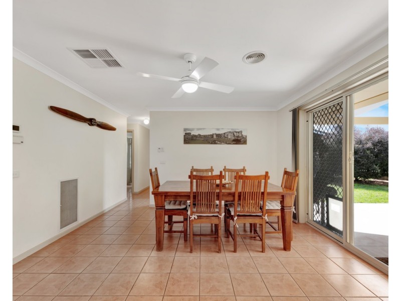 4 Fade Court, Wodonga VIC 3690
