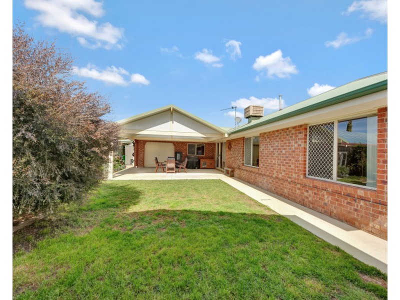 4 Fade Court, Wodonga VIC 3690