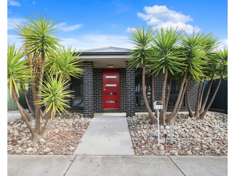 13 KELLIHER AVENUE, Wodonga VIC 3690