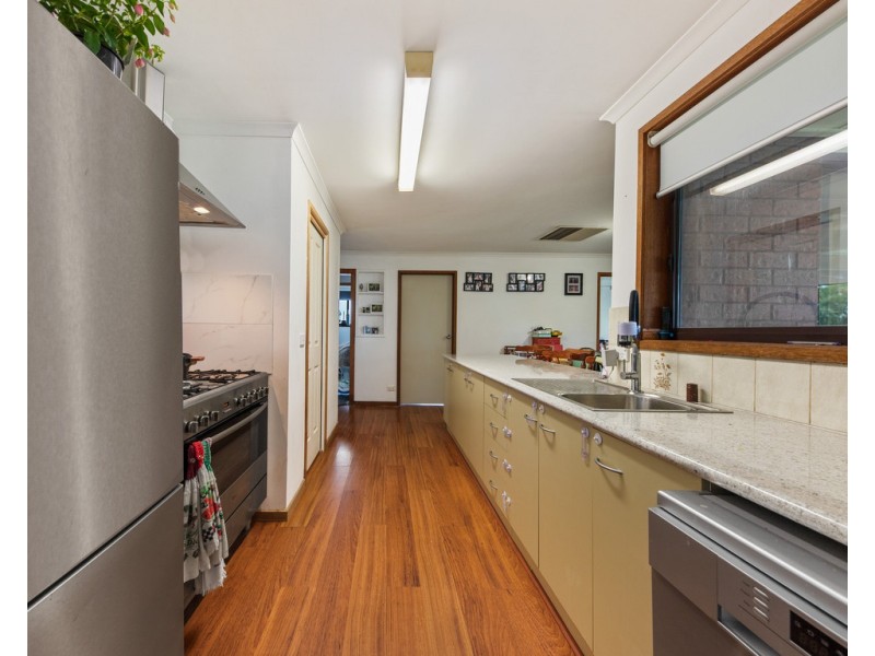 11 Deakin Court, Wodonga VIC 3690