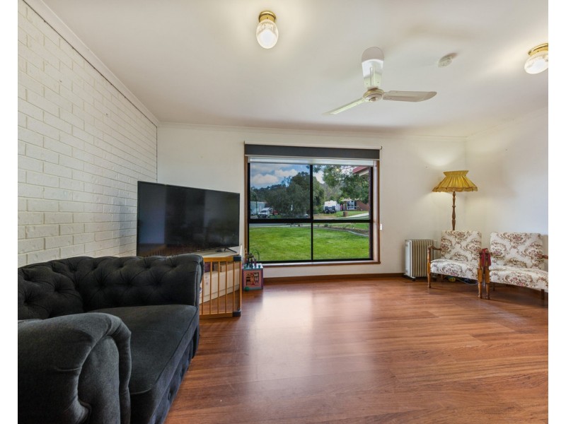 11 Deakin Court, Wodonga VIC 3690