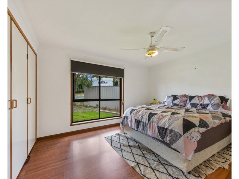 11 Deakin Court, Wodonga VIC 3690