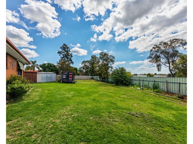 11 Deakin Court, Wodonga VIC 3690