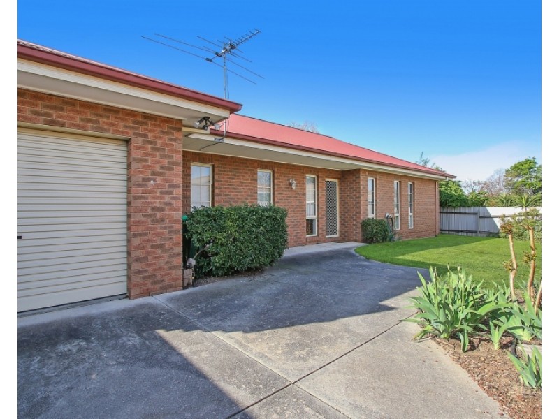 2 30 KYLE COURT, West Wodonga VIC 3690