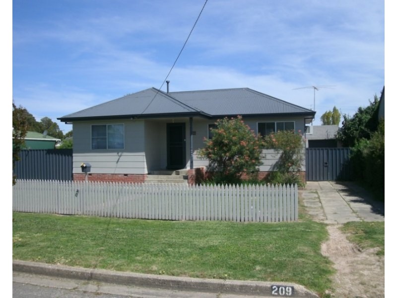 209 PLOVER STREET, North Albury NSW 2640