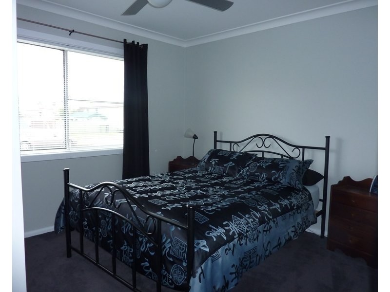 209 PLOVER STREET, North Albury NSW 2640