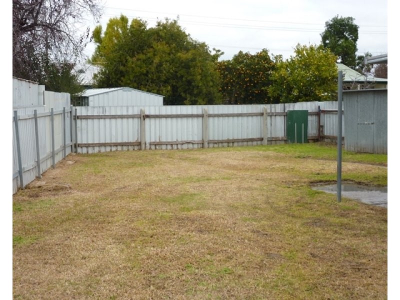 209 PLOVER STREET, North Albury NSW 2640