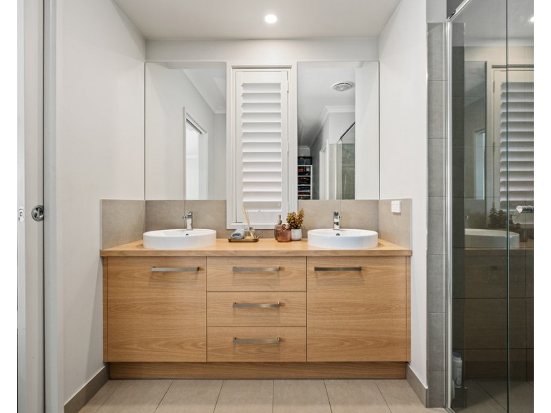 8 Kestrel Circuit, Wodonga VIC 3690