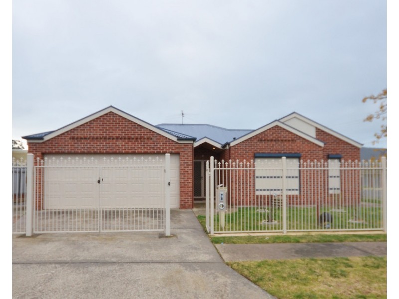 442 Douglas Road, Lavington NSW 2641