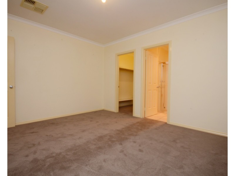 442 Douglas Road, Lavington NSW 2641