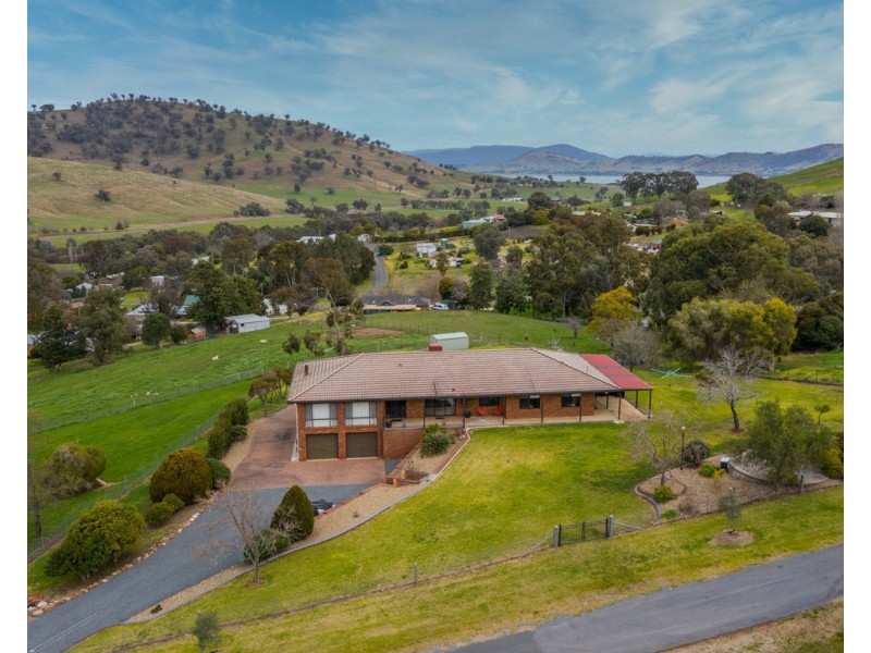 1 Church Street, Bethanga VIC 3691