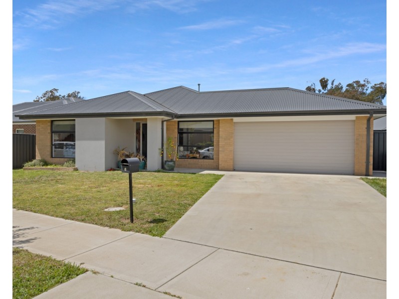 6 Sieben Street, Killara VIC 3691