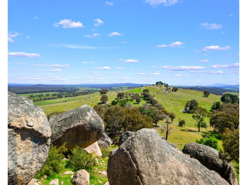 273 Watchbox Road, Indigo Valley VIC 3688