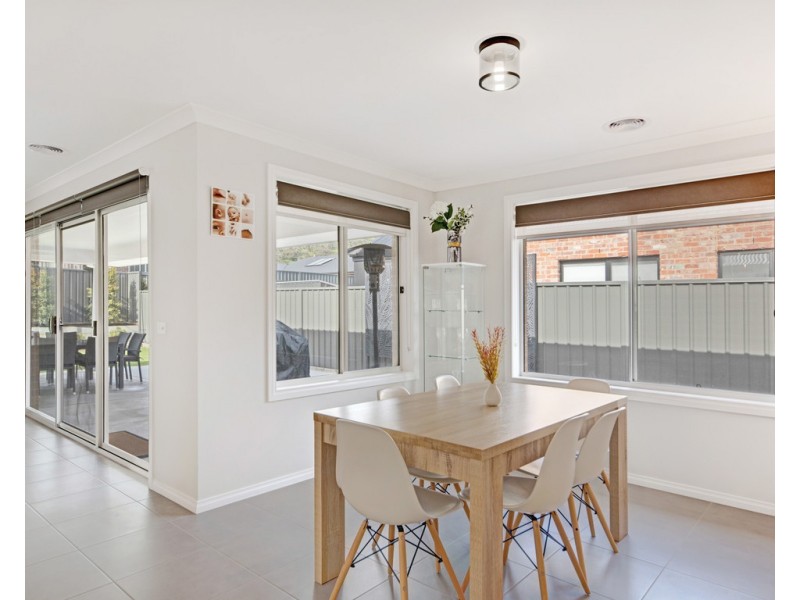 12 Edgar Road, Leneva VIC 3691