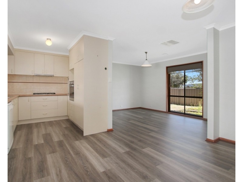 75 Mayfair Drive, Wodonga VIC 3690
