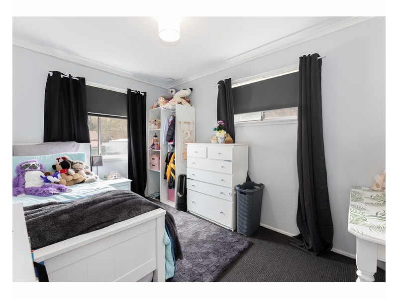 3 CASSIA STREET, West Albury NSW 2640