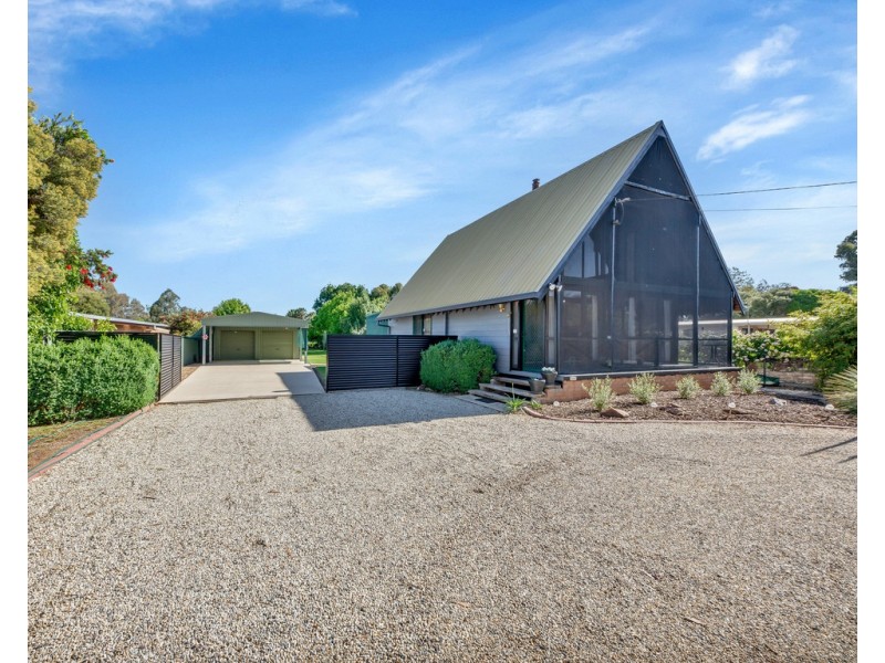 154 Clarke Street, Howlong NSW 2643