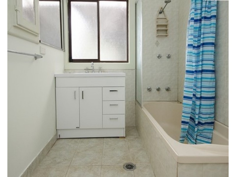 8/332 TRIBUNE STREET, Albury NSW 2640