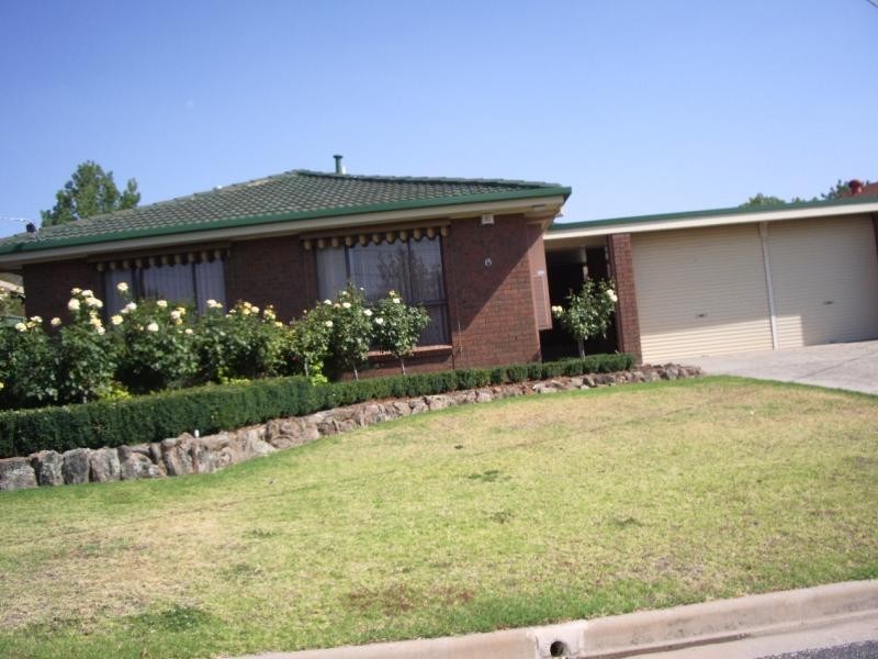 15 HUON CREEK ROAD, Wodonga VIC 3690