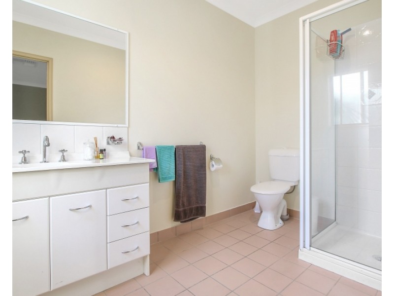 22 Ballara Drive, Wodonga VIC 3690