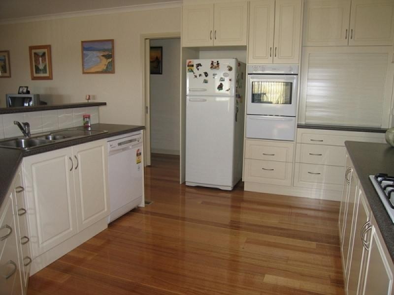 44 Ballara Drive, Wodonga VIC 3690