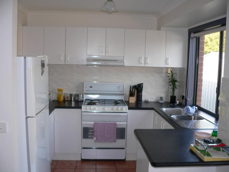 2/427 Lawrence Street, Wodonga VIC 3690