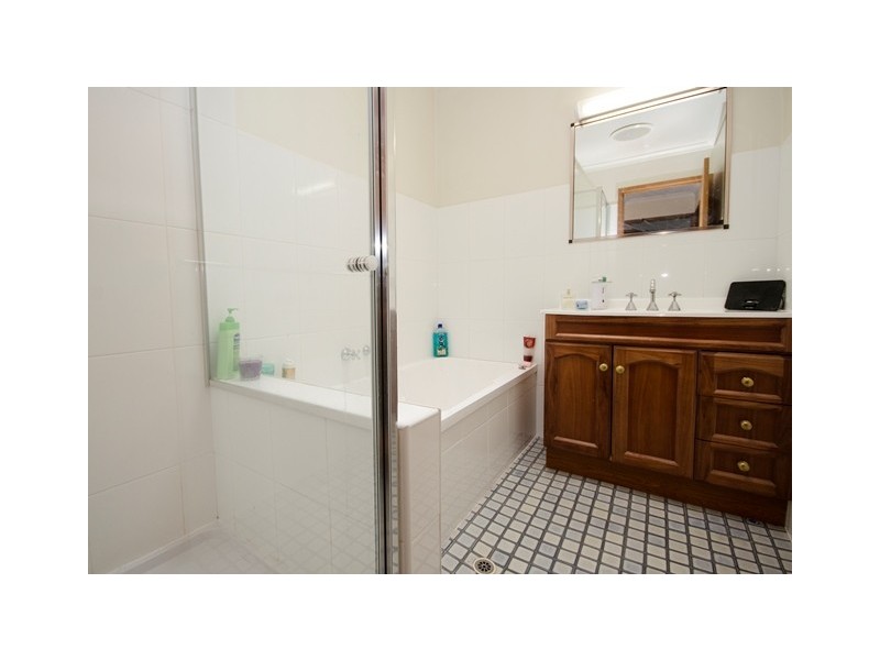 2/93 Wigg Street, Wodonga VIC 3690