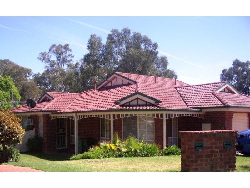 2/4 Yanco Court, Wodonga VIC 3690