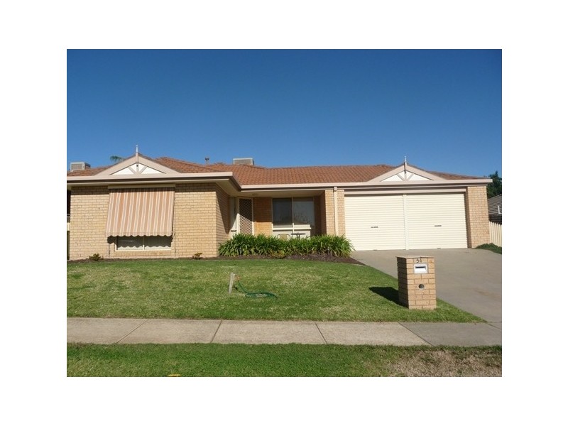 51 Kingfisher Drive, Wodonga VIC 3690