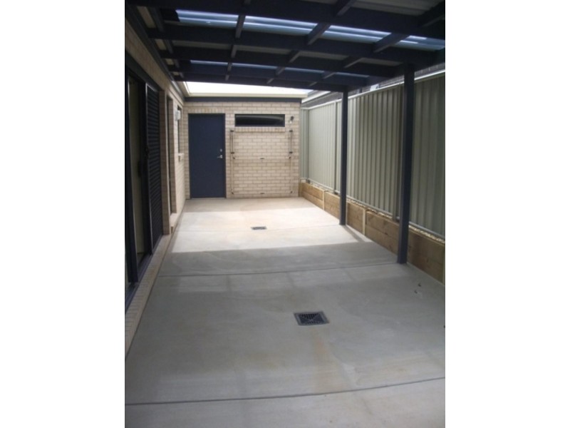 1/9 Thorneycroft Avenue, Wodonga VIC 3690