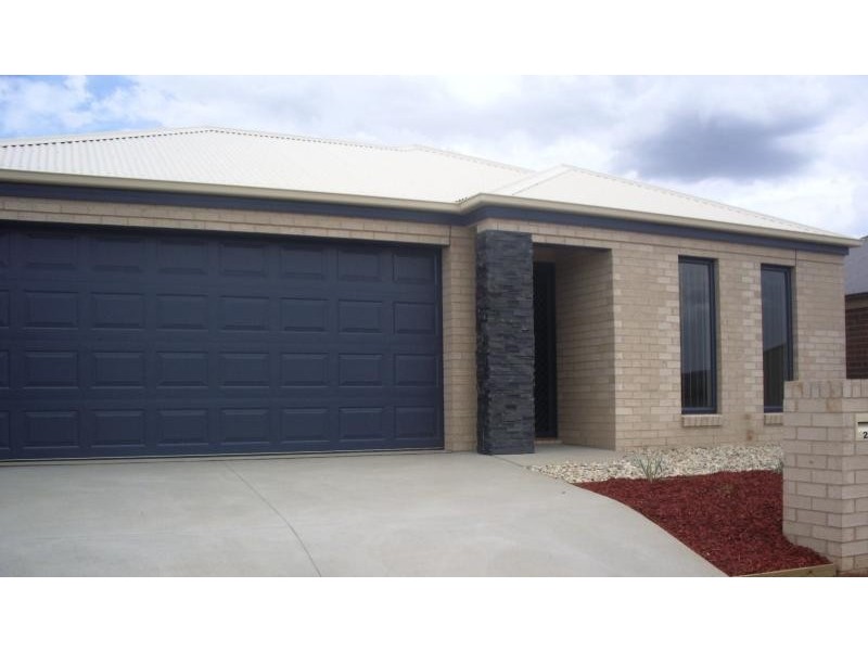 2/9 Thornycroft Avenue, Wodonga VIC 3690