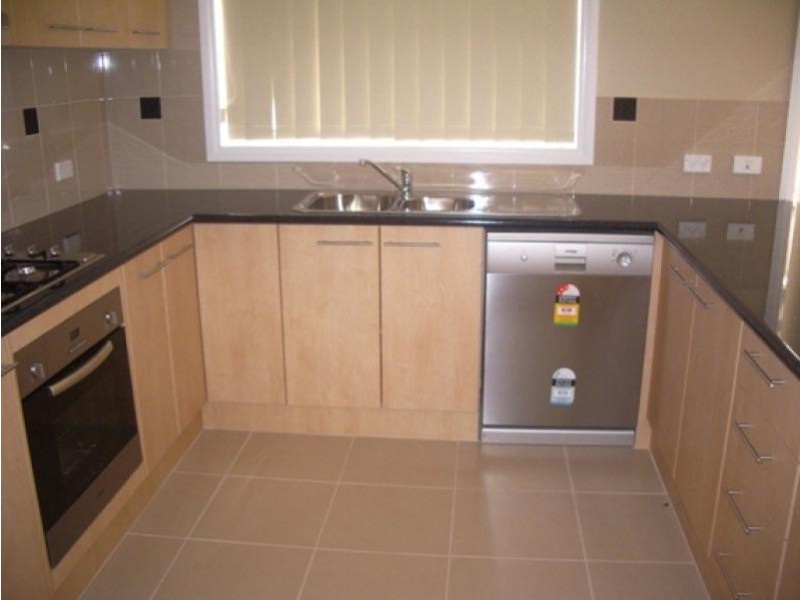 2/9 Thornycroft Avenue, Wodonga VIC 3690