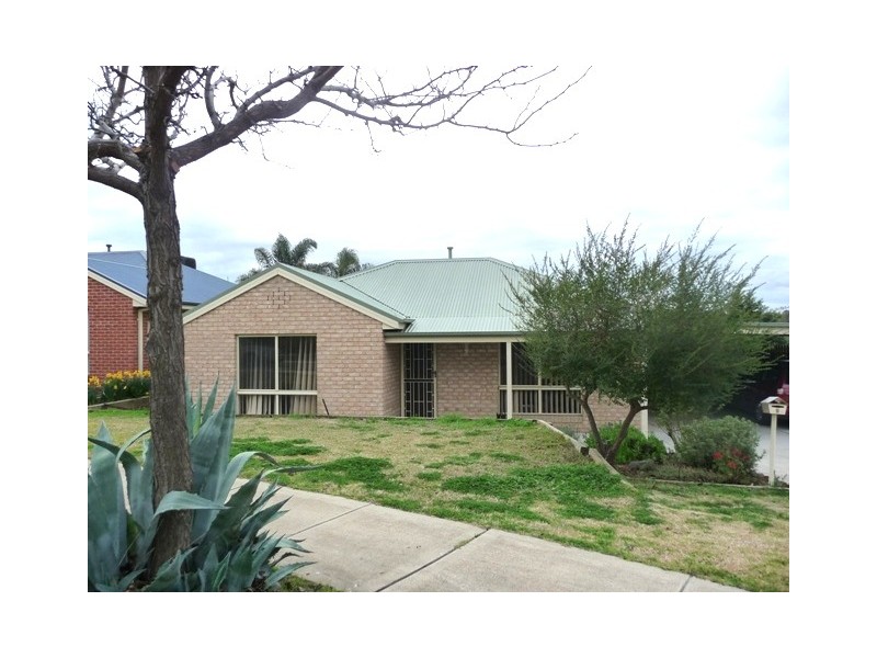 8 Flag Place, Wodonga VIC 3690