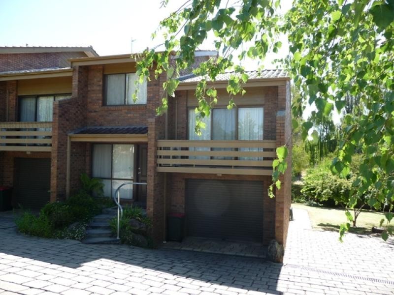 3/5 Royce Court, Wodonga VIC 3690