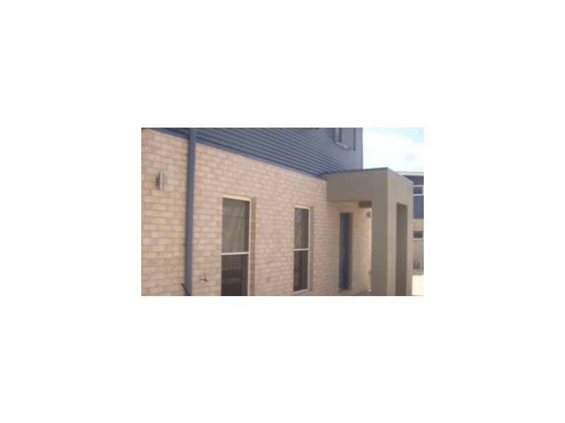 2/88 Phillips Street, Wodonga VIC 3690