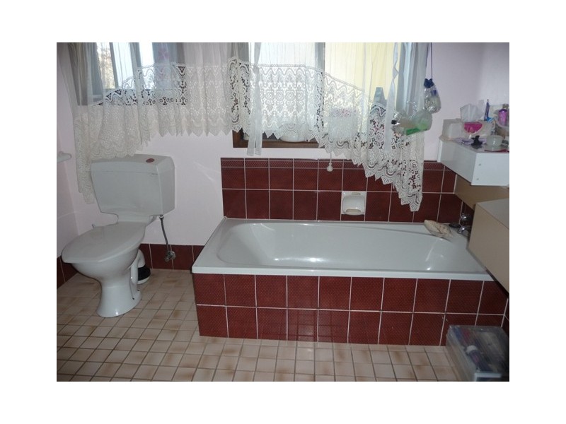 72 Albert Road, Chiltern VIC 3683
