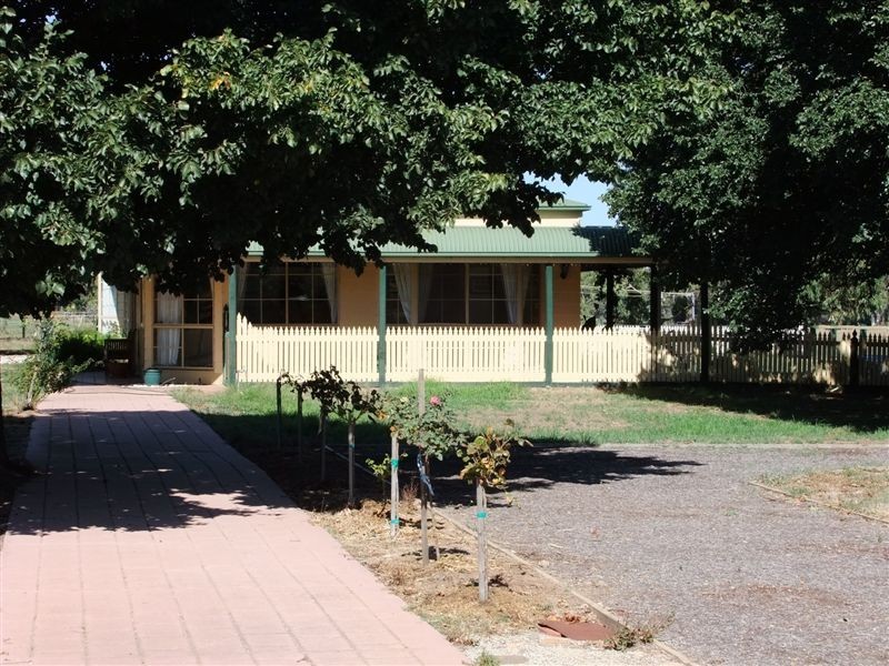 1 Willis Rd, Avenel VIC 3664