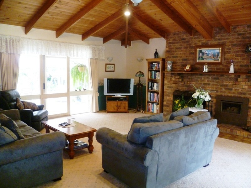 108 Short Street, Howlong NSW 2643