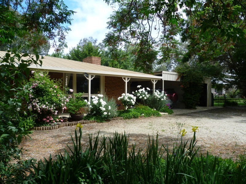 108 Short Street, Howlong NSW 2643