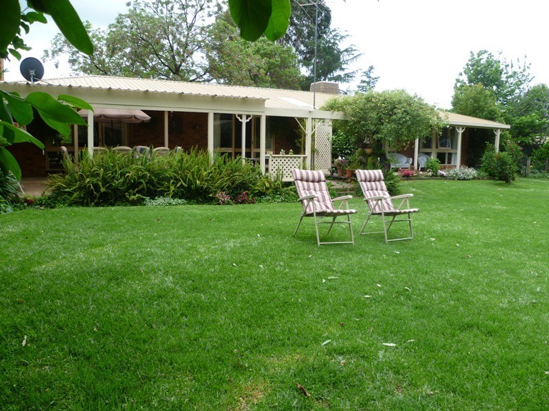 108 Short Street, Howlong NSW 2643