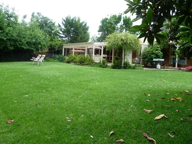108 Short Street, Howlong NSW 2643