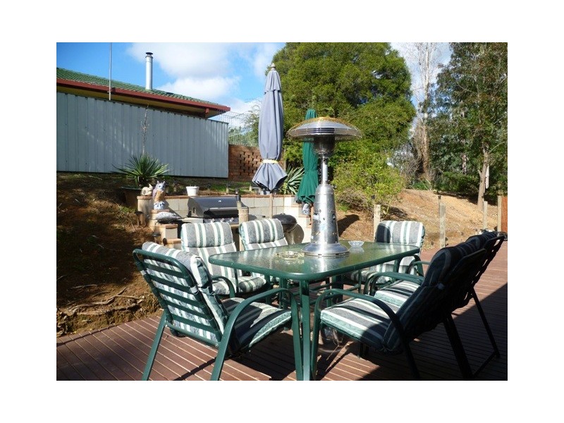 83 Bank Street, Howlong NSW 2643