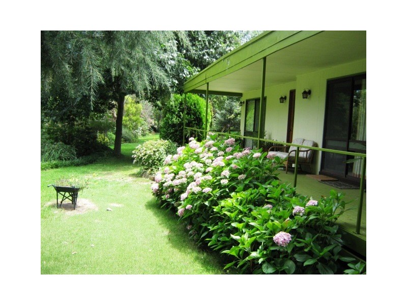 102 Martins Road, Bethanga VIC 3691