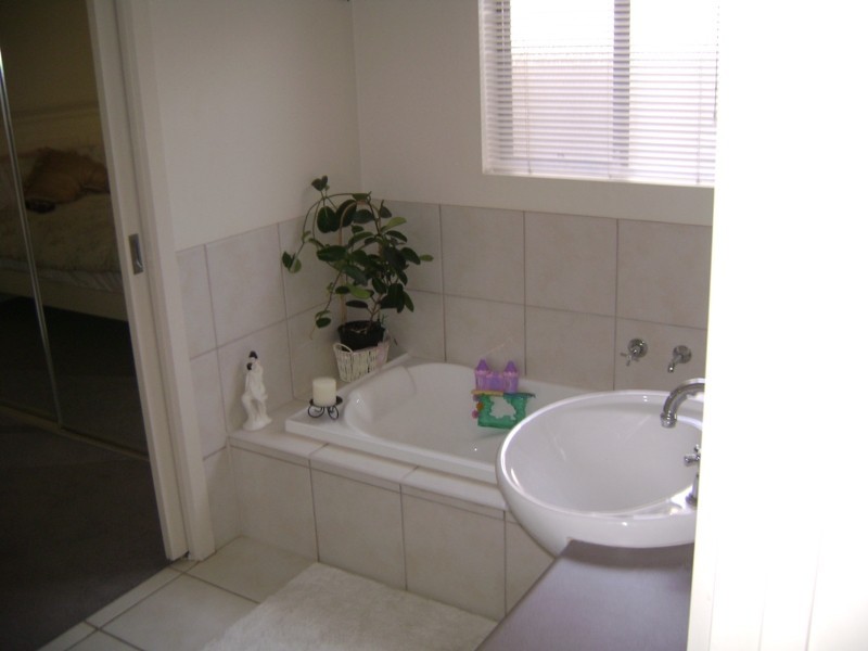 19 Jade Court, Wodonga VIC 3690