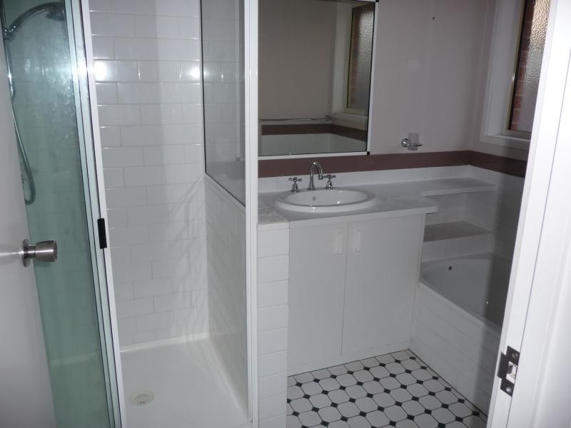 Unit 2/2 Dane Court, Wodonga VIC 3690